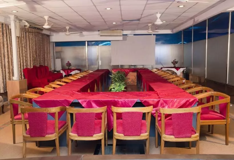 هتل Sea Shell Residence