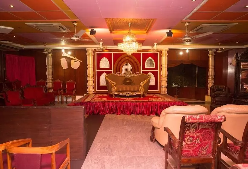 هتل Sea Shell Residence