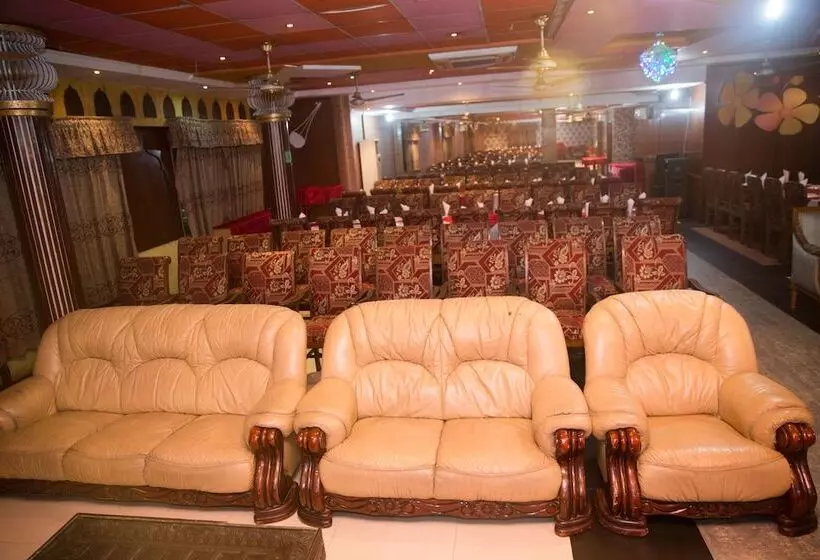 هتل Sea Shell Residence