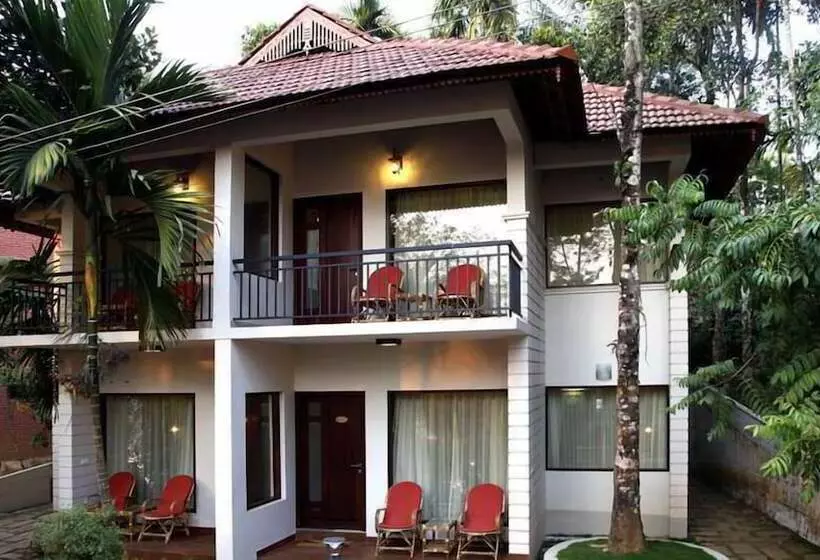 酒店 The Wave Water Front Luxury Resort & Spa