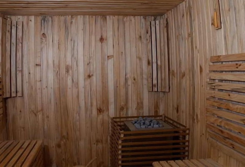 호텔 The Wave Water Front Luxury Resort & Spa