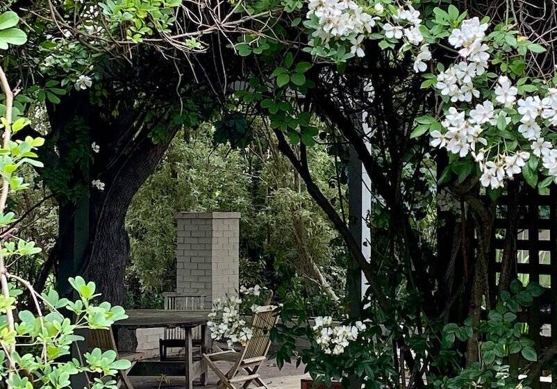 ペンション Links House