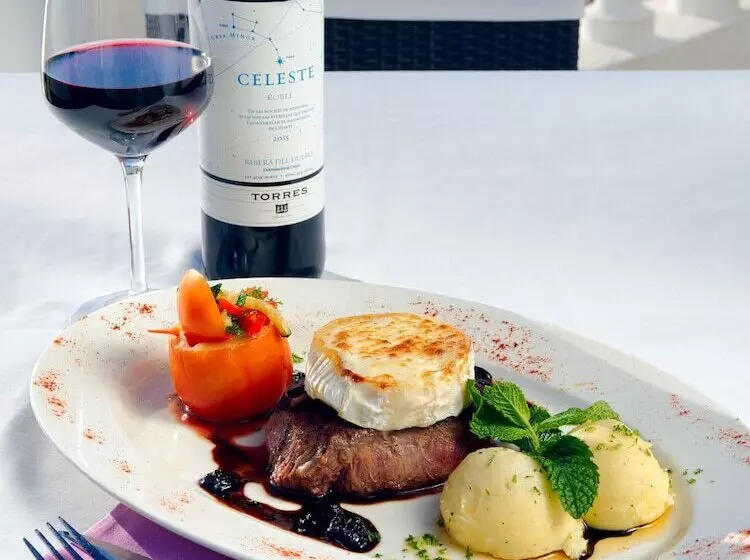 Regency Torviscas Apartments And Suites