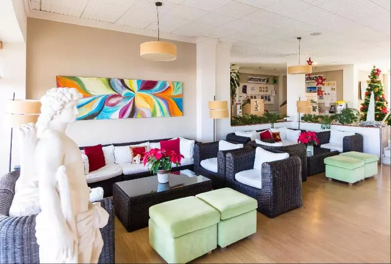 Regency Torviscas Apartments And Suites