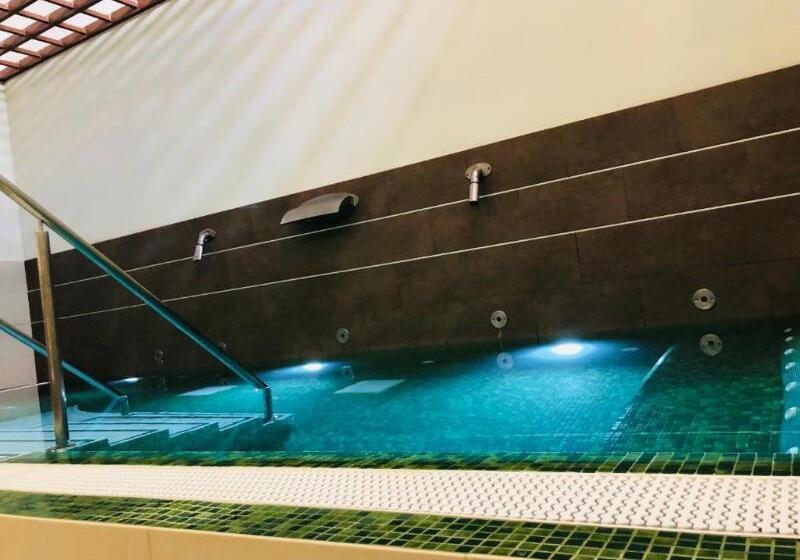 Regency Torviscas Apartments And Suites