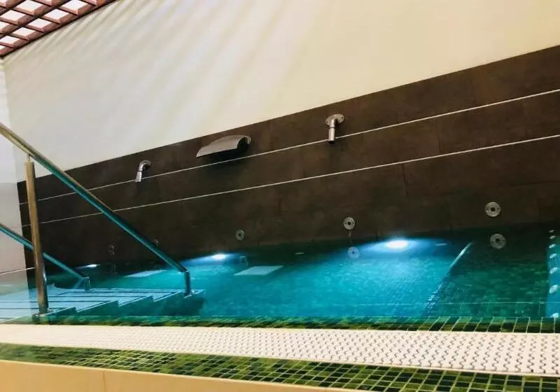 Regency Torviscas Apartments And Suites