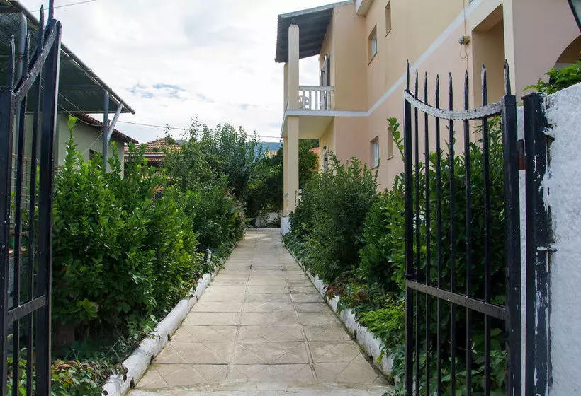 Silver Nests Apartments