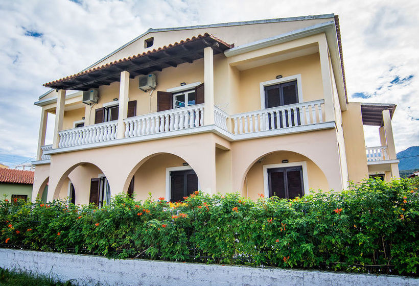 Silver Nests Apartments