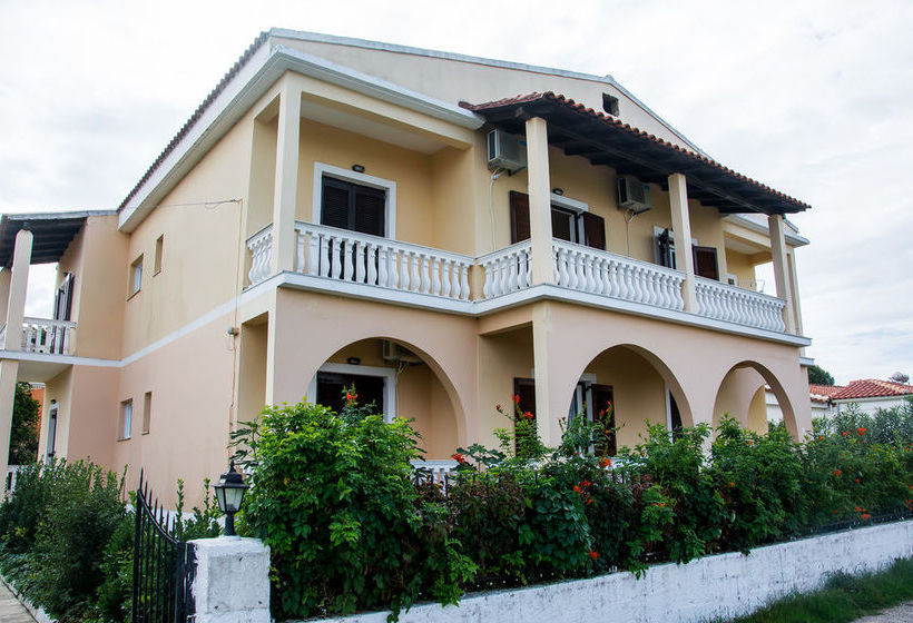 Silver Nests Apartments