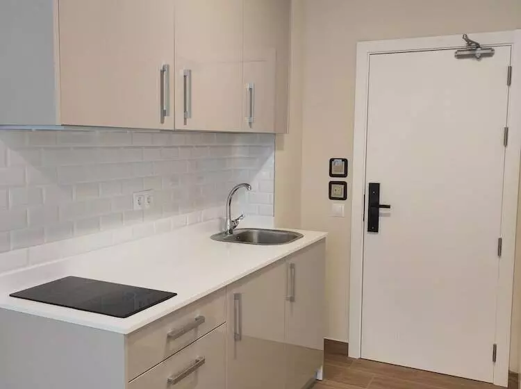 Apartahotel Golden Alcalá