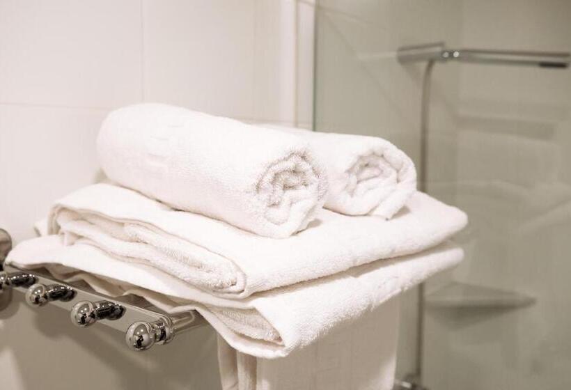 Apartahotel Golden Alcalá