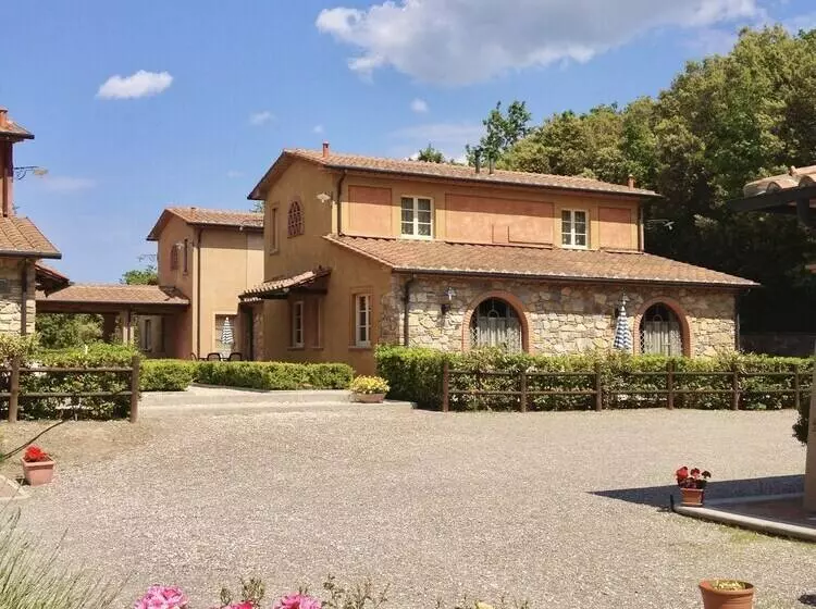 Apartments In Residence With Swimming Pool In Monteverdi Marittimo