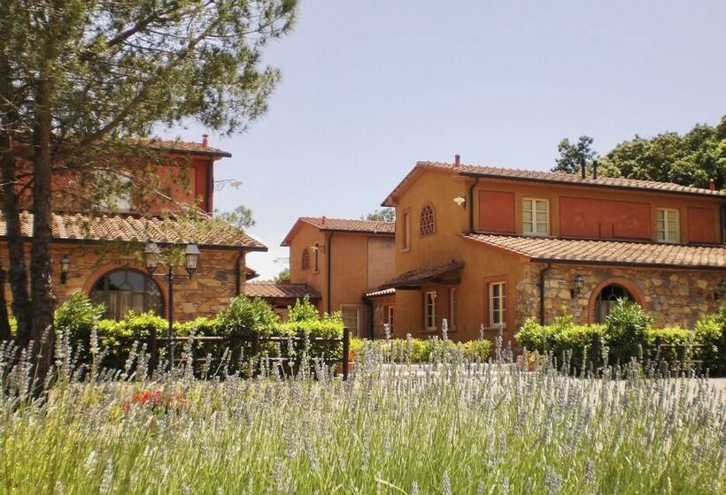 Apartments In Residence With Swimming Pool In Monteverdi Marittimo