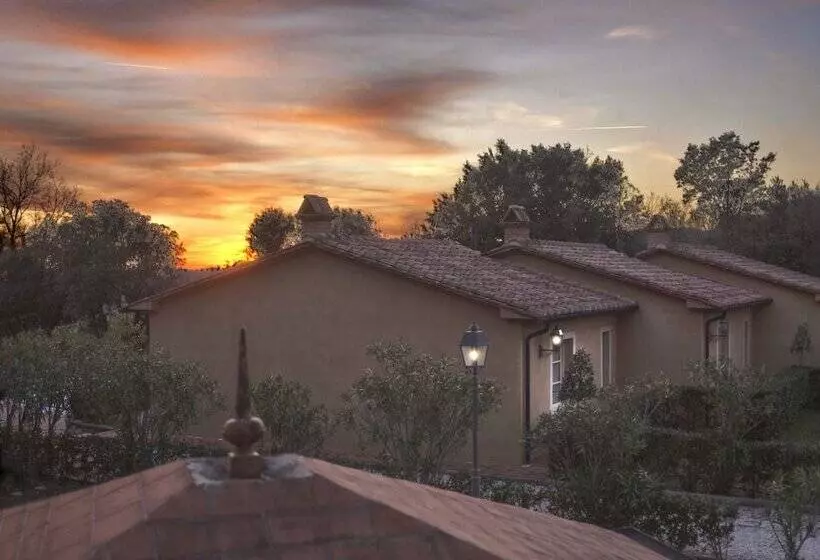 Apartments In Residence With Swimming Pool In Monteverdi Marittimo