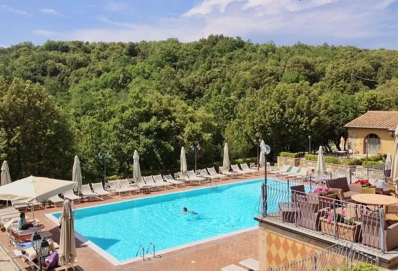 Apartments In Residence With Swimming Pool In Monteverdi Marittimo