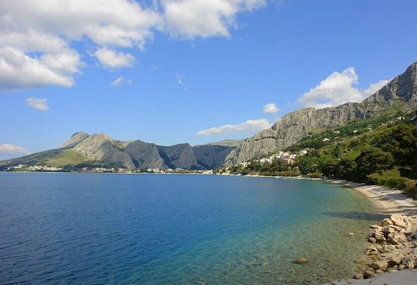 Apartments Villa Dvor