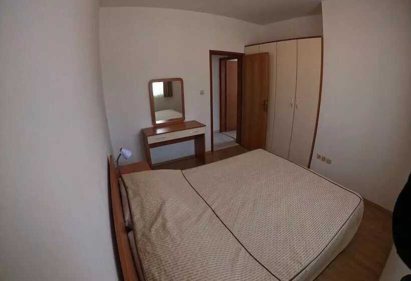 Apartments Villa Dvor