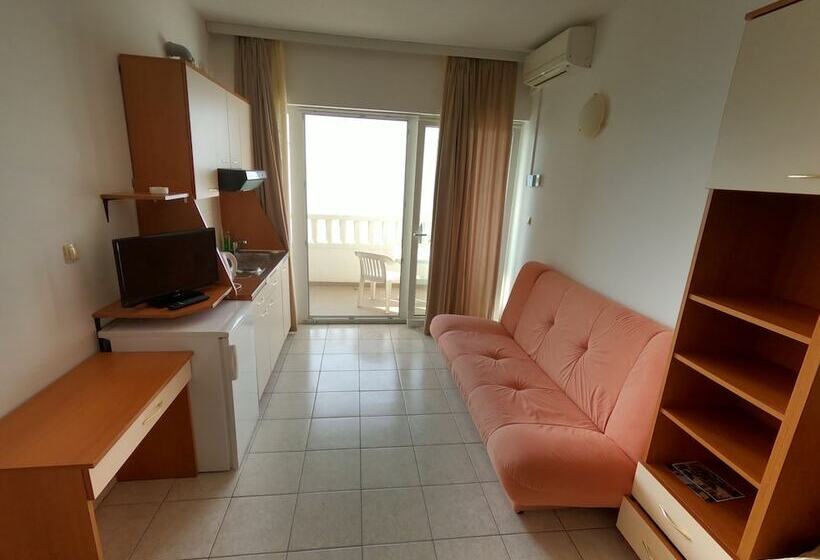 Apartments Villa Dvor