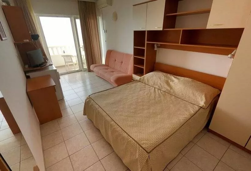 Apartments Villa Dvor