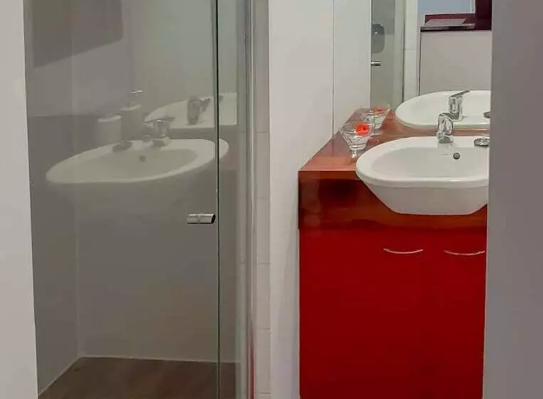 Aamiaismajoitus (B&B) Sky Island Studios