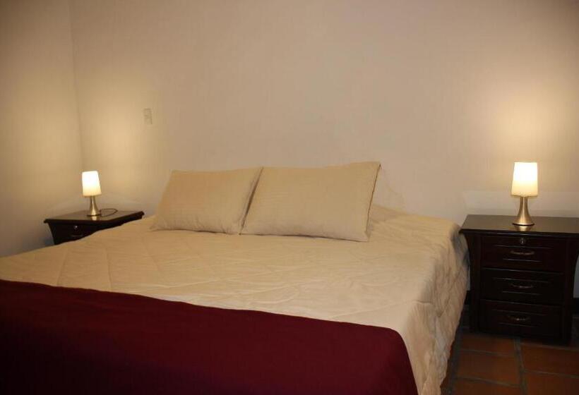 Casa Lola Hotel Boutique