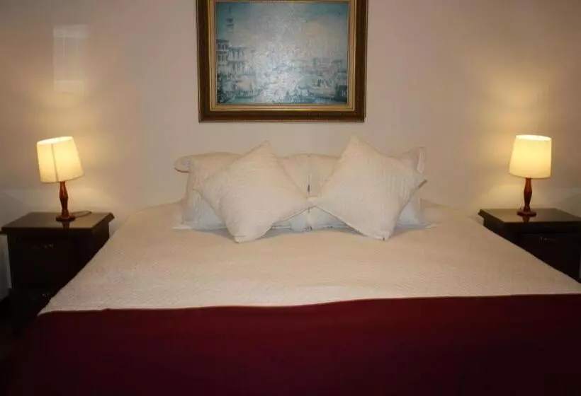 Casa Lola Hotel Boutique