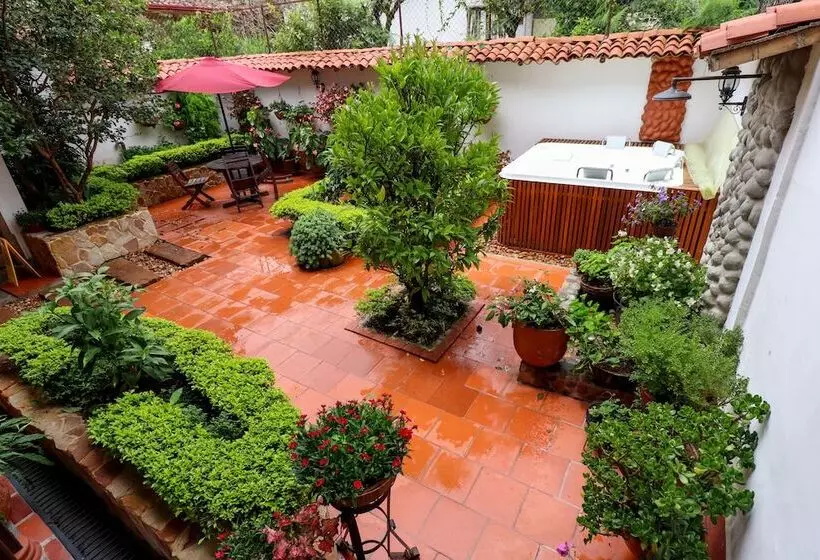 Casa Lola Hotel Boutique