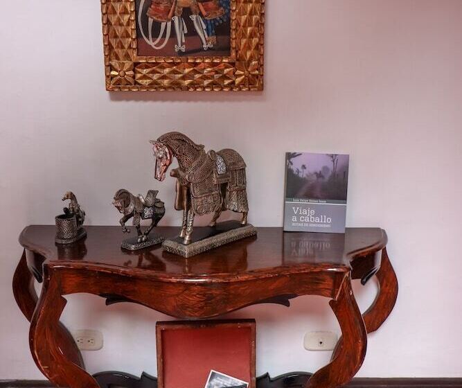 Casa Lola Hotel Boutique