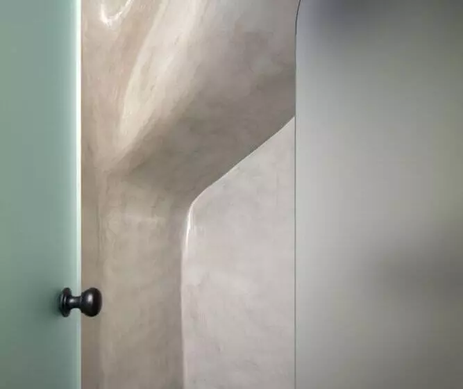 هتل Aecon Suites
