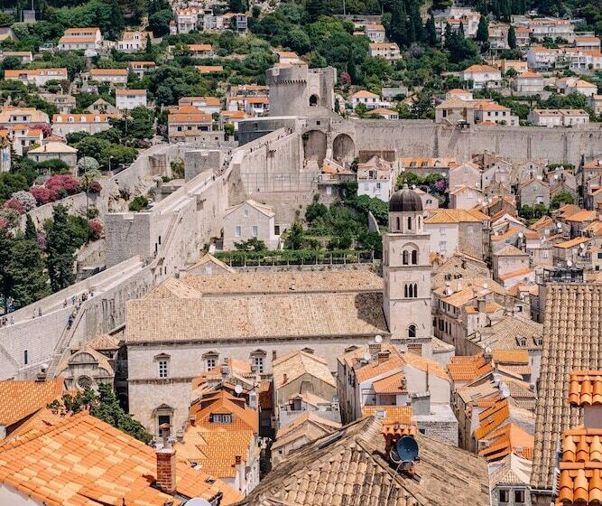 هتل Art Deco Rooms By Duhomes