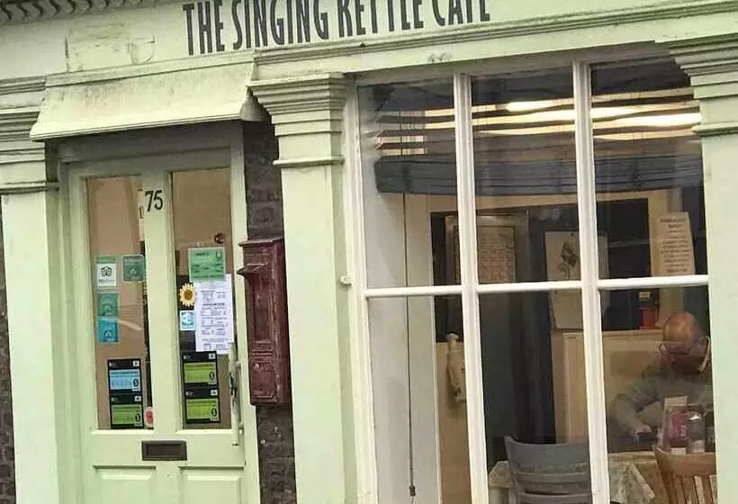 Hotelli Cozy Lodge Sleeps 4 In Barton Upon Humber