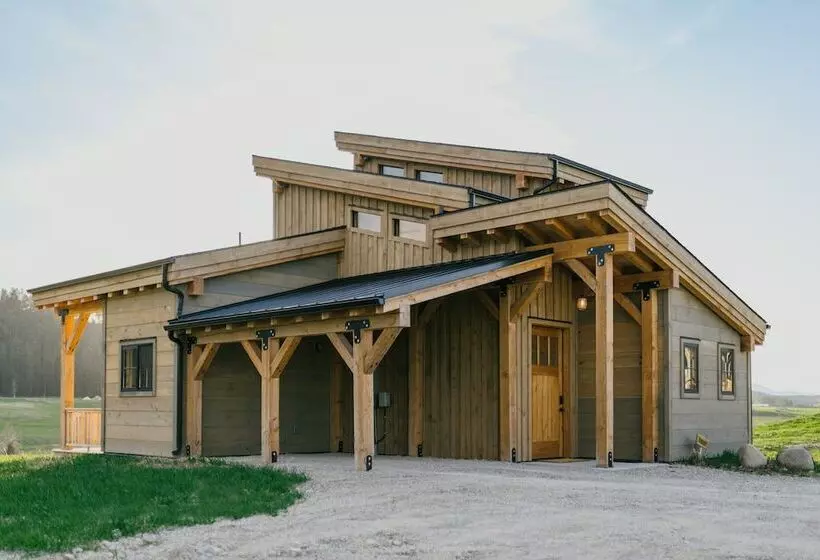 Maaseutuhotelli Clydesdale Outpost