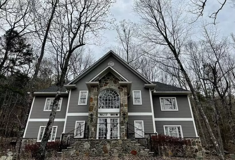 Limestone Springs Cottage