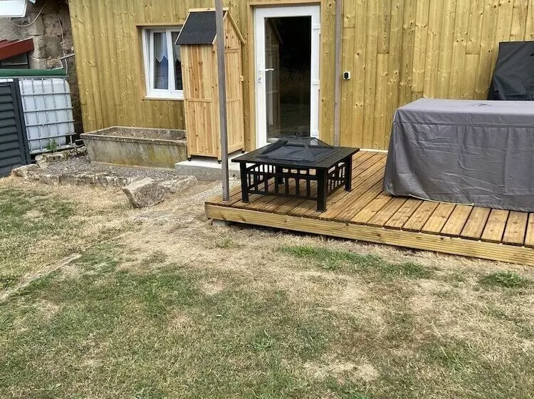 ペンション A La Fontaine Fleurie