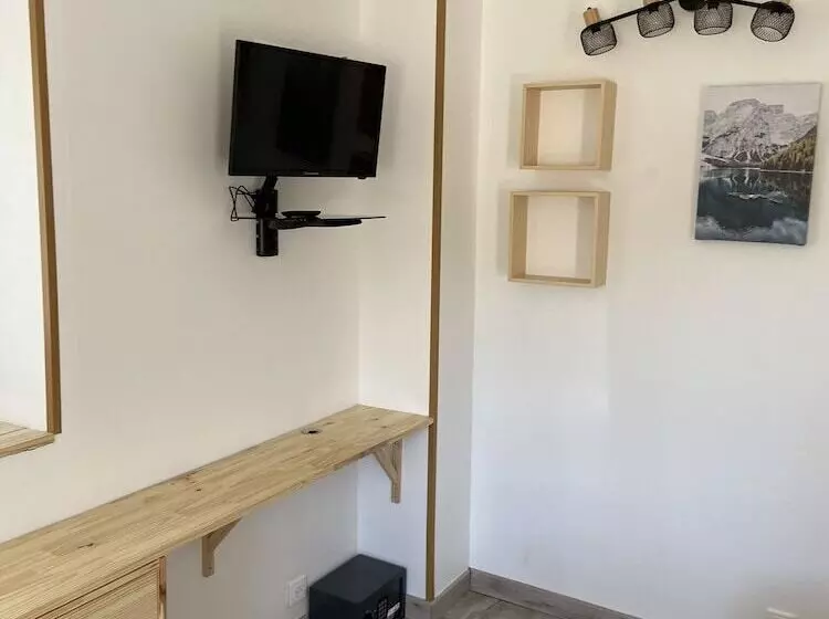 ペンション A La Fontaine Fleurie