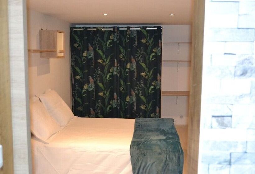 ペンション A La Fontaine Fleurie