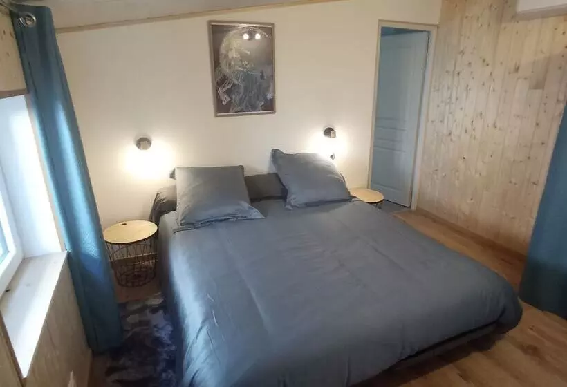 ペンション A La Fontaine Fleurie