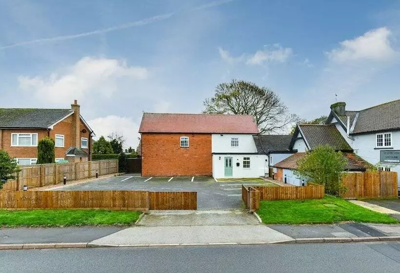 Majatalo Rooms At Rolleston