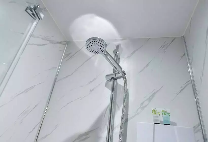 Majatalo Rooms At Rolleston