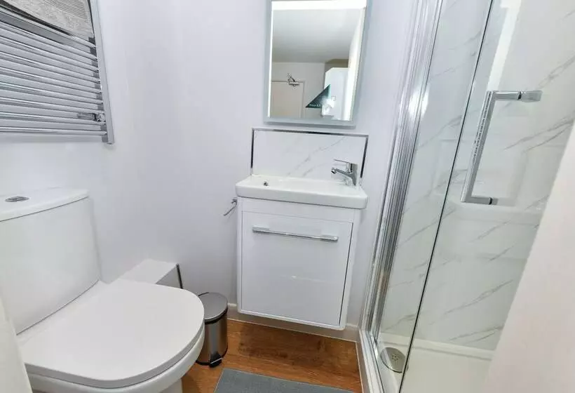 Majatalo Rooms At Rolleston