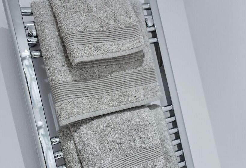 פנסיון Rooms At Rolleston