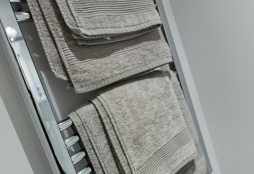 פנסיון Rooms At Rolleston