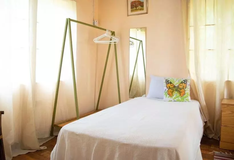 پانسیون Sinopia Inn