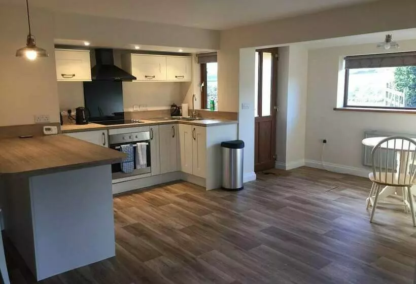 Residenssi Blacklaines Annexe