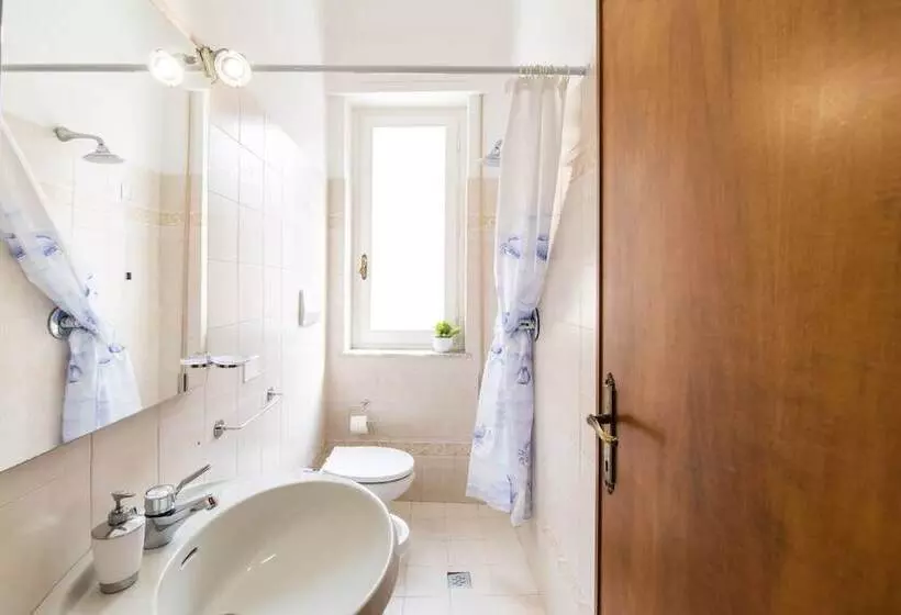 Aamiaismajoitus (B&B) Casa Fubis