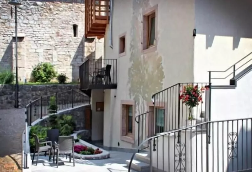 Aamiaismajoitus (B&B) Dolcevita Ambiez