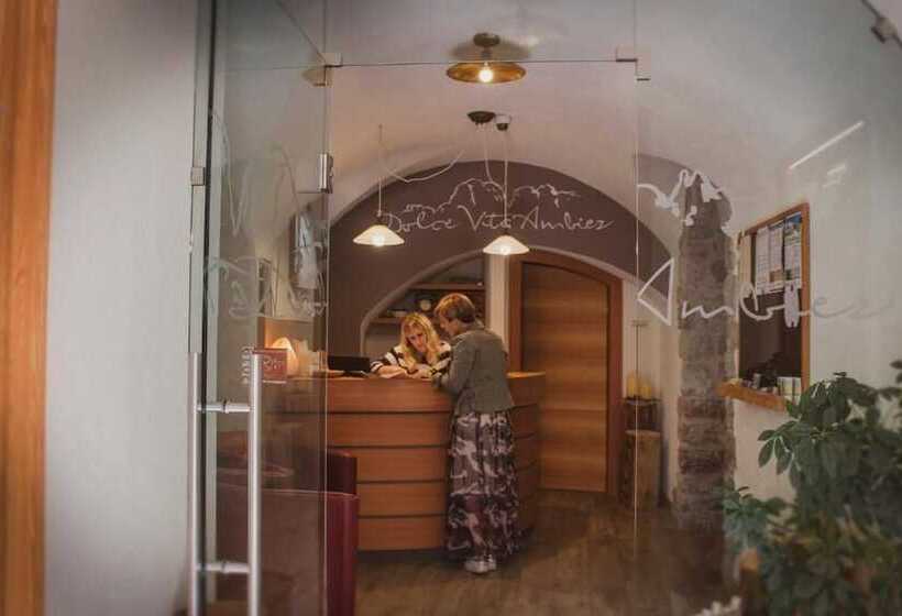 住宿加早餐  Dolcevita Ambiez
