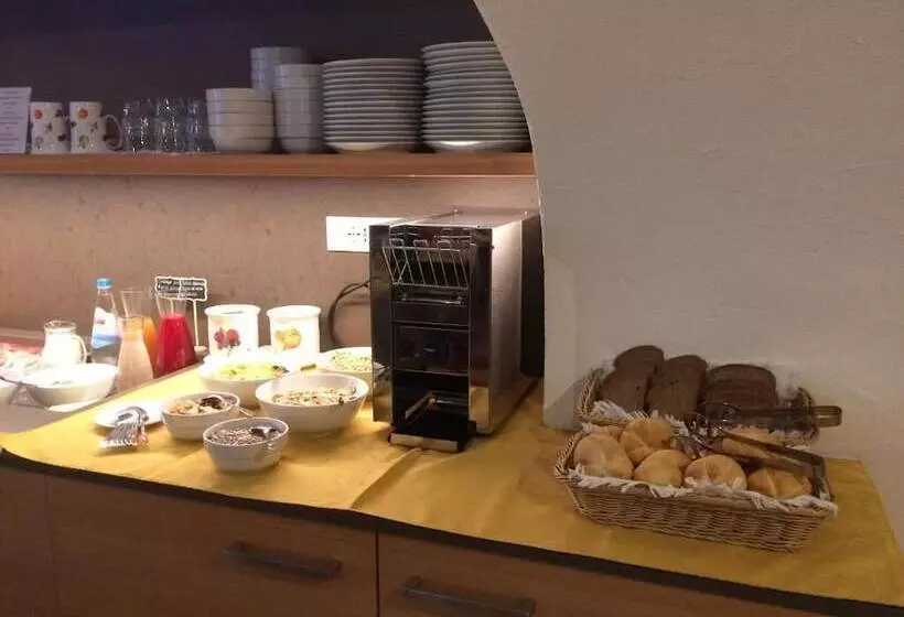 Aamiaismajoitus (B&B) Dolcevita Ambiez