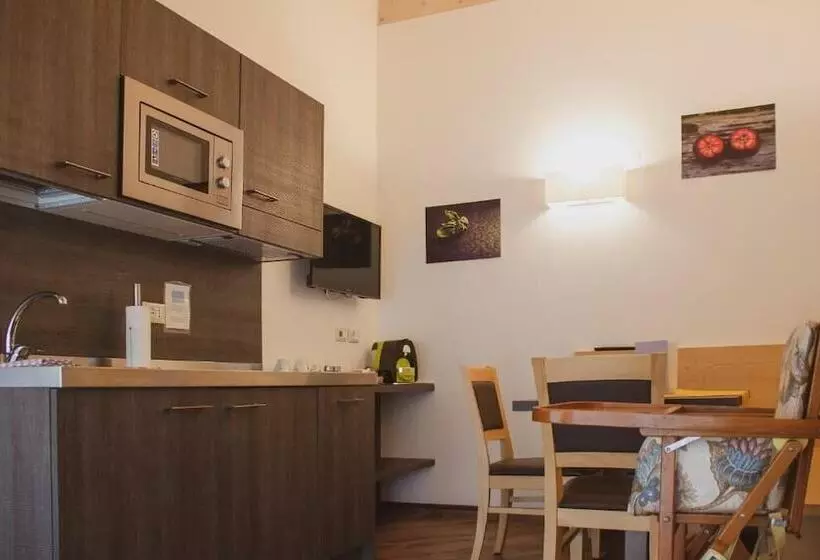 Aamiaismajoitus (B&B) Dolcevita Ambiez