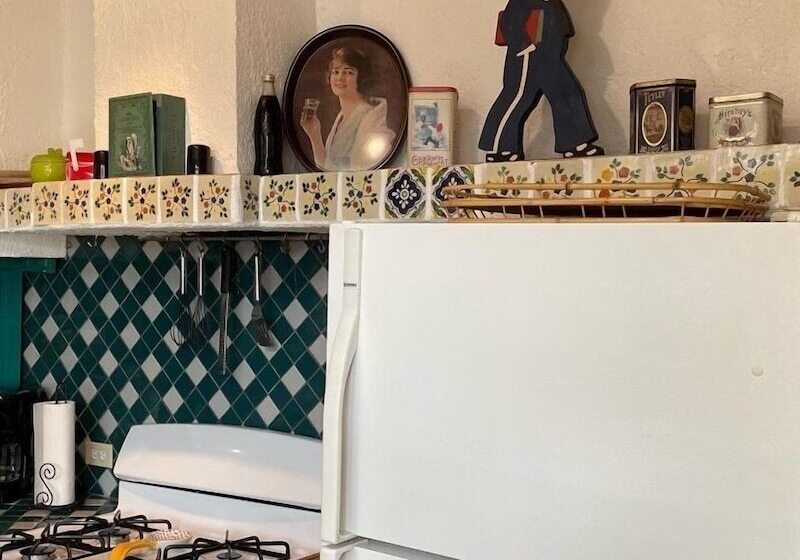 Boho Hip Bungalow In Old Bisbee